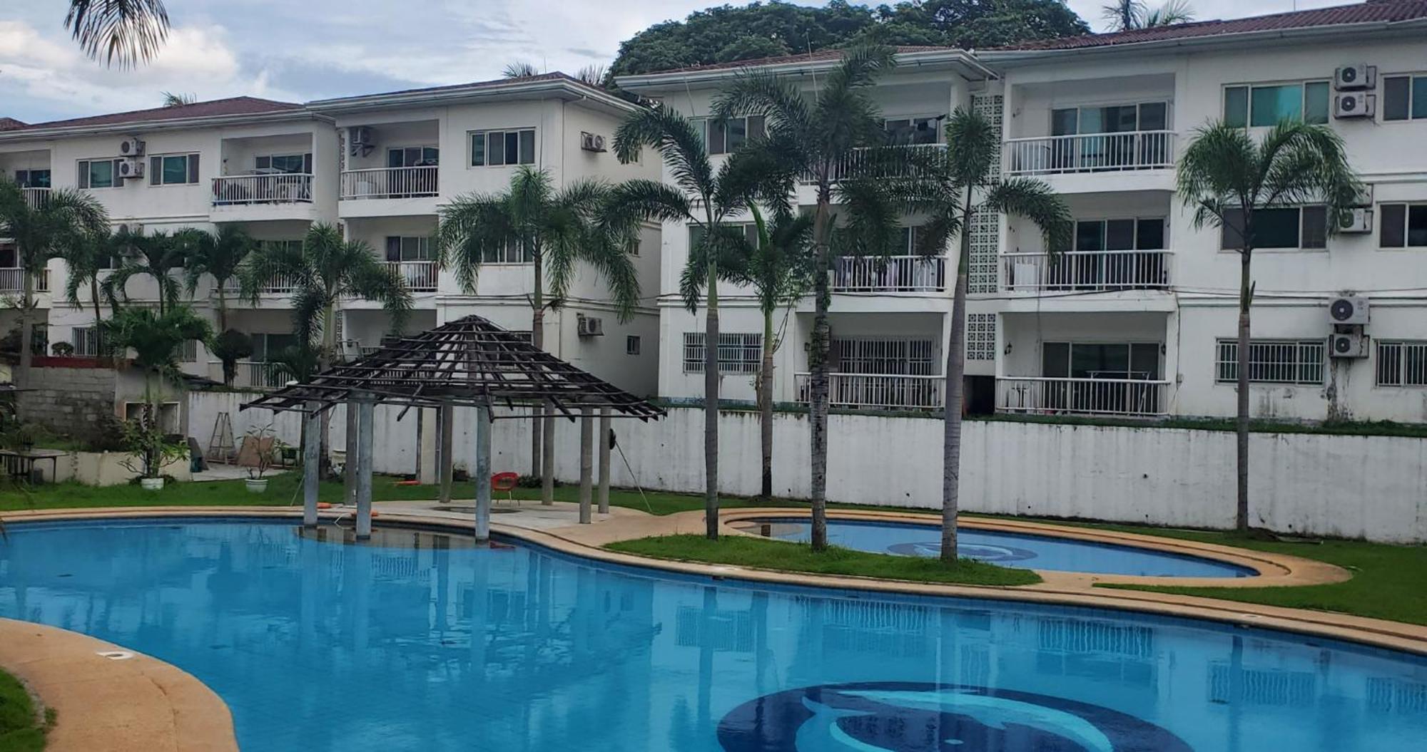 Aston Stay And Villas Mabalacat Exterior foto